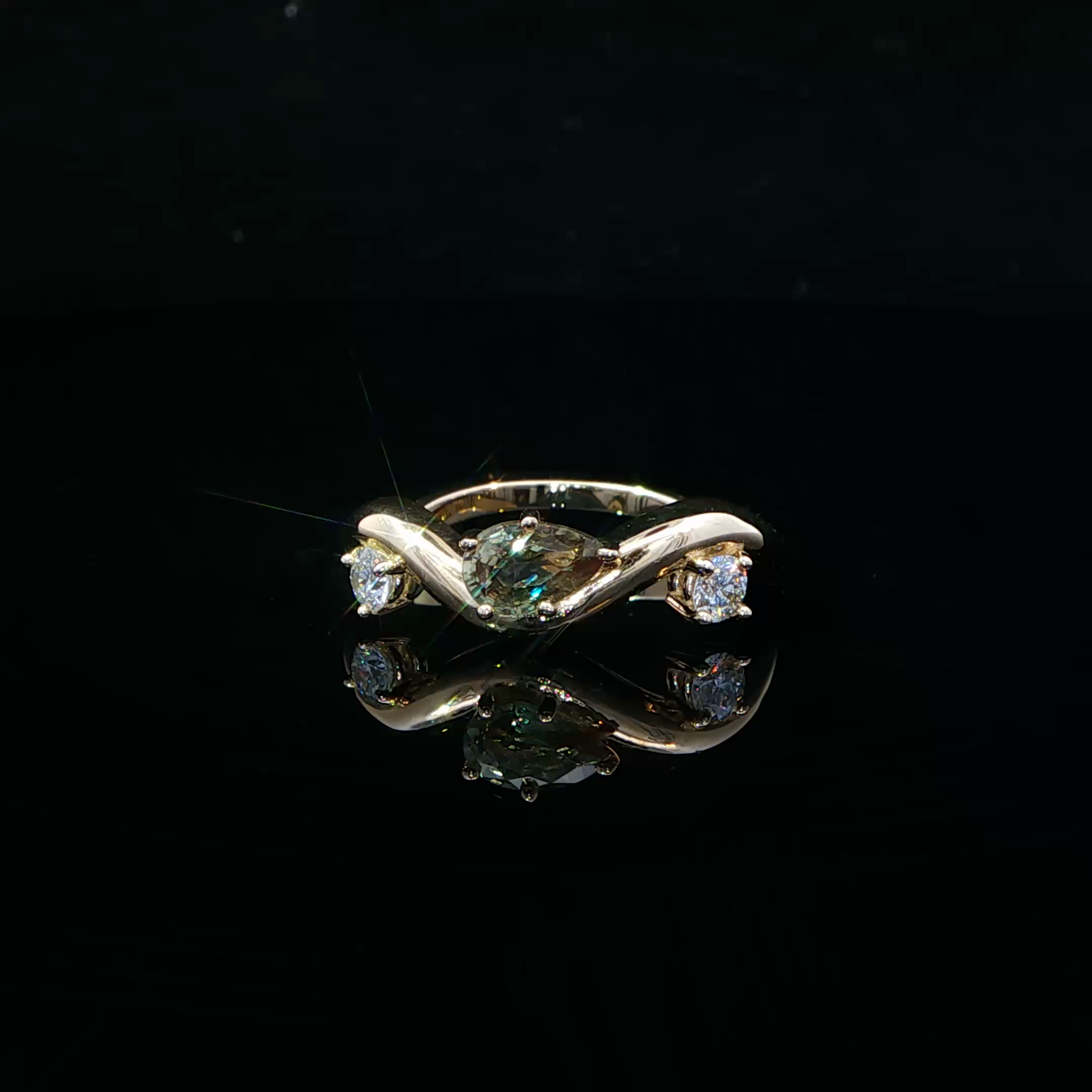ALEXANDRITE AND DIAMOND RING