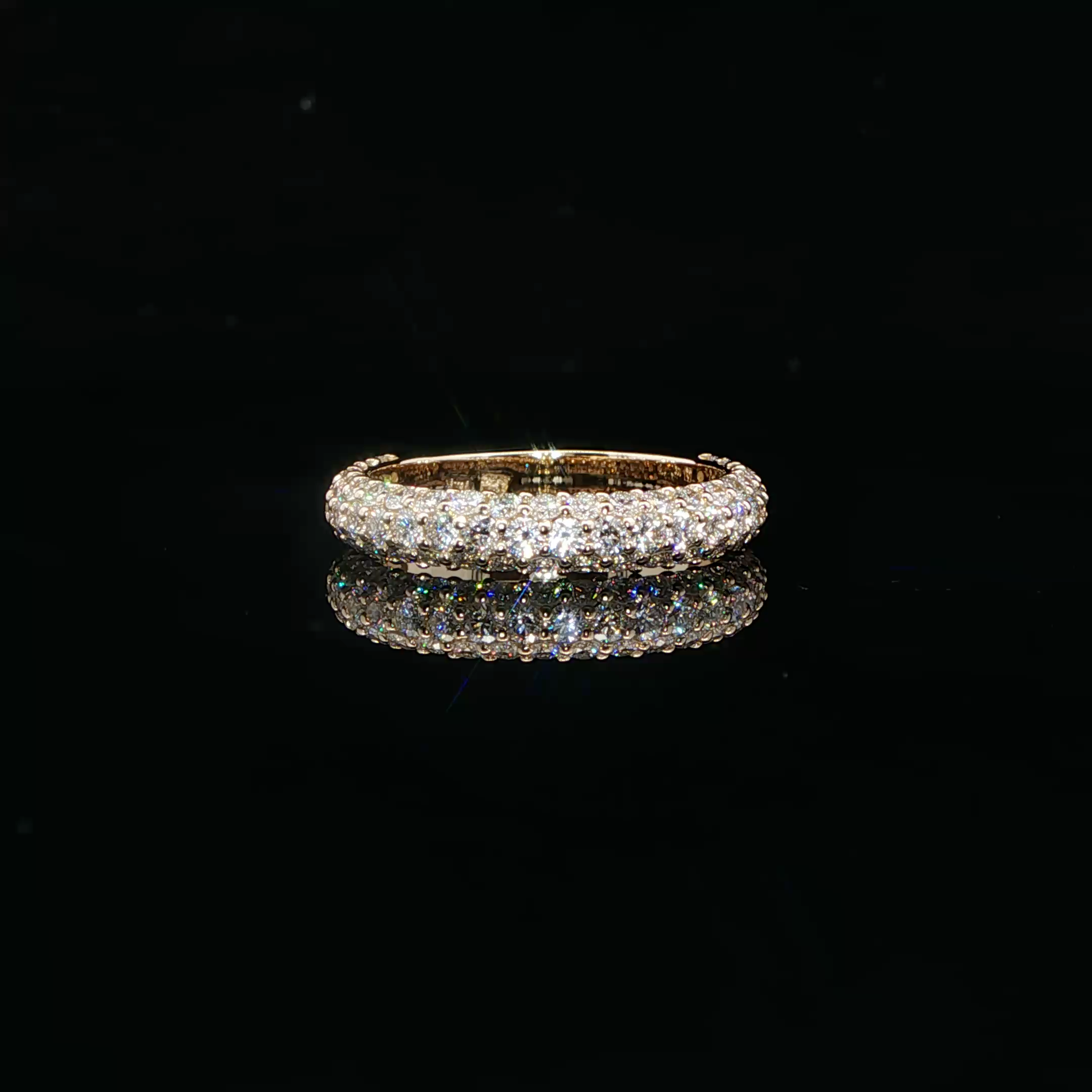 DIAMOND PAVE BAND